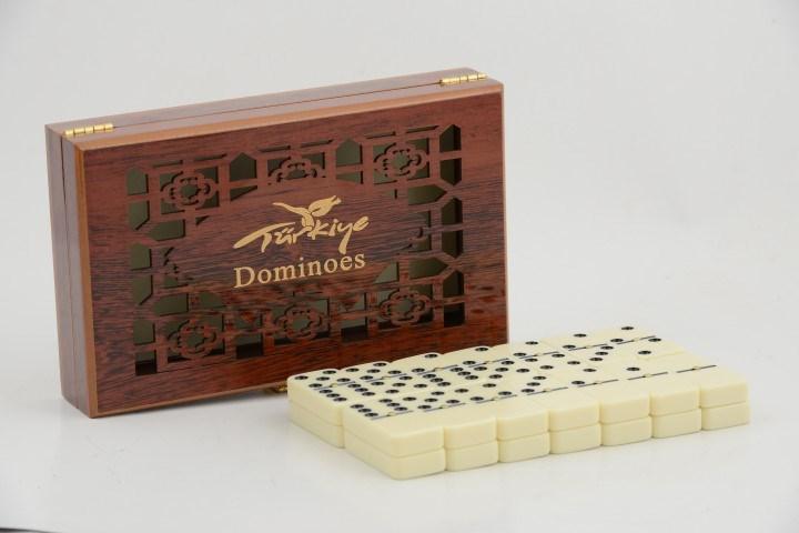 Ahşap Kutulu Domino Oyunu 6Aly339